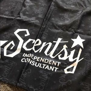 Scentsy display tablecloth